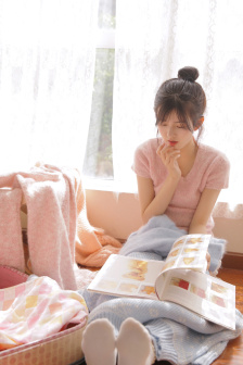 香含玉女峰头露润滞珠帘洞口